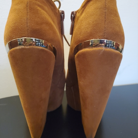 Booties - Picture 3 of 6